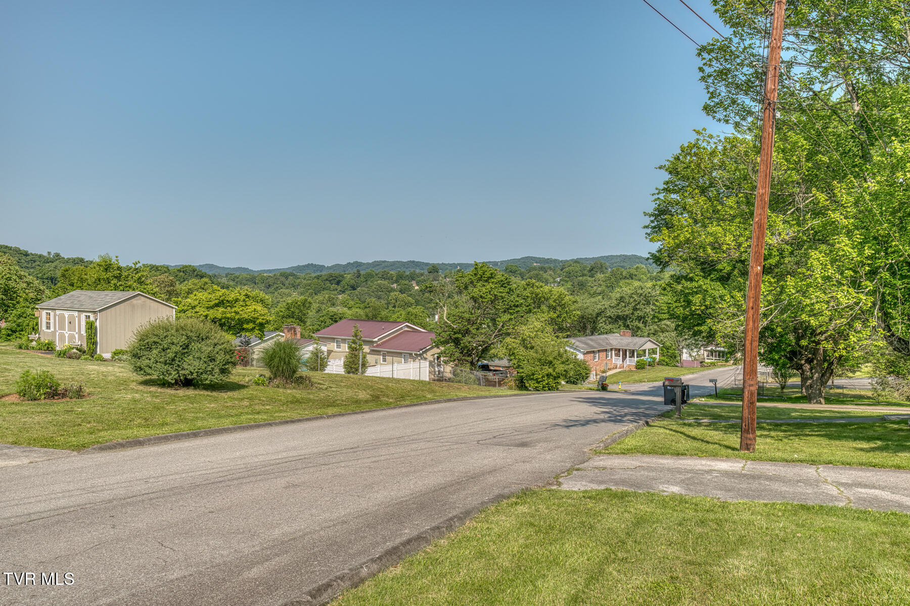 207 Caldwell Drive, Bristol, Tennessee image 4
