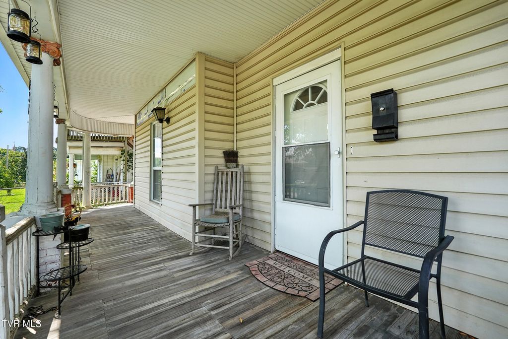 Photo of 822 Lamont Street, Johnson City, TN 37604 (MLS # 9984363)