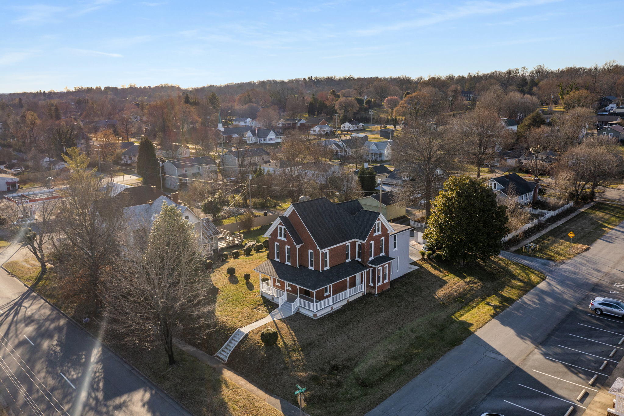 1115 Unaka Avenue, Johnson City, Tennessee image 6