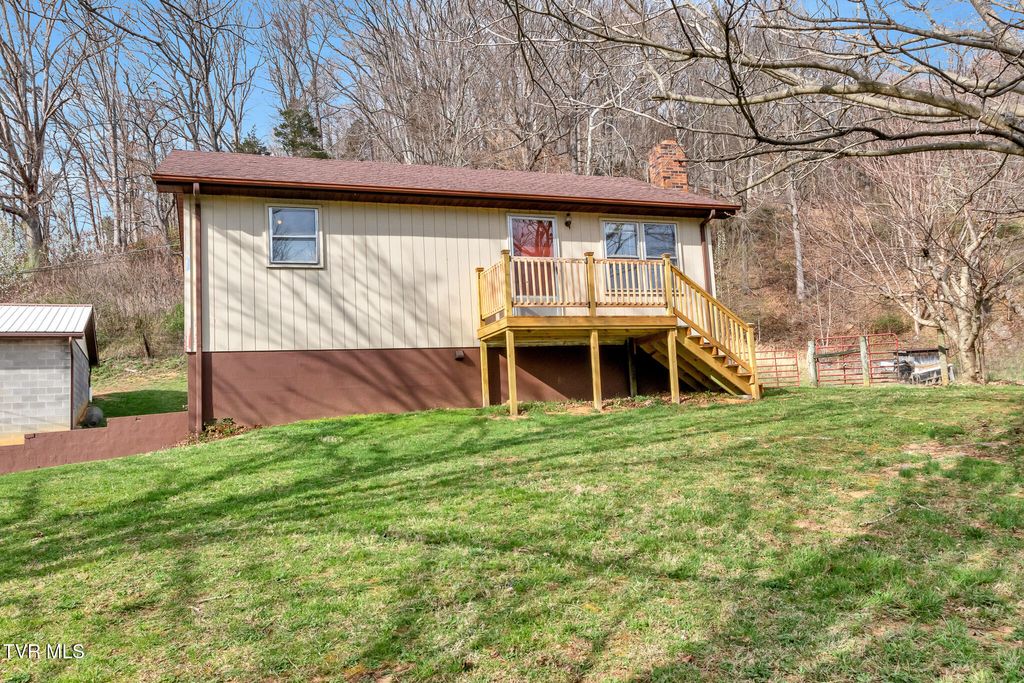 Photo of 471 Seneker Lane, Blountville, TN 37617 (MLS # 9992272)