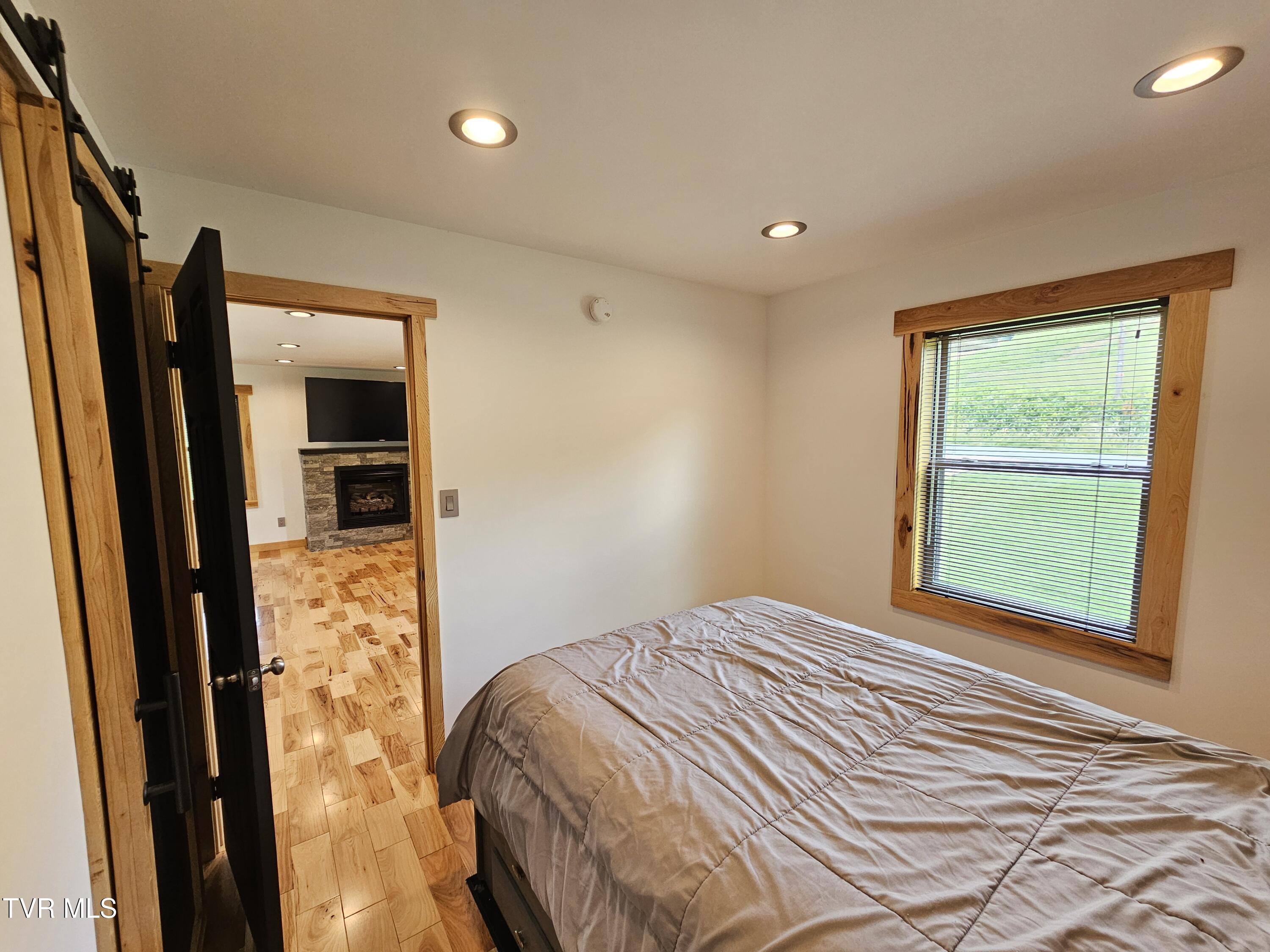 27337 Rich Valley Road, Abingdon, Virginia image 23