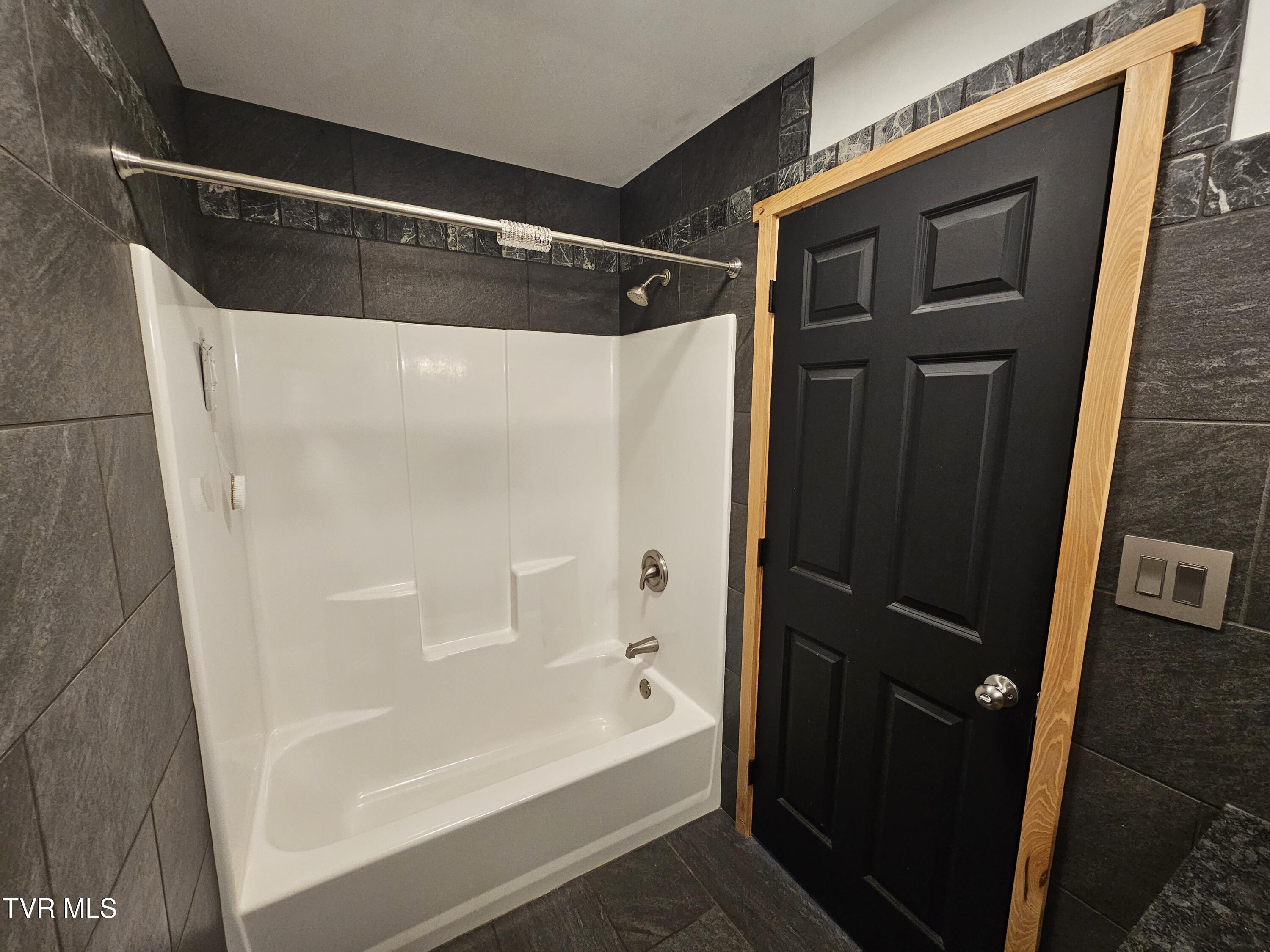 27337 Rich Valley Road, Abingdon, Virginia image 17