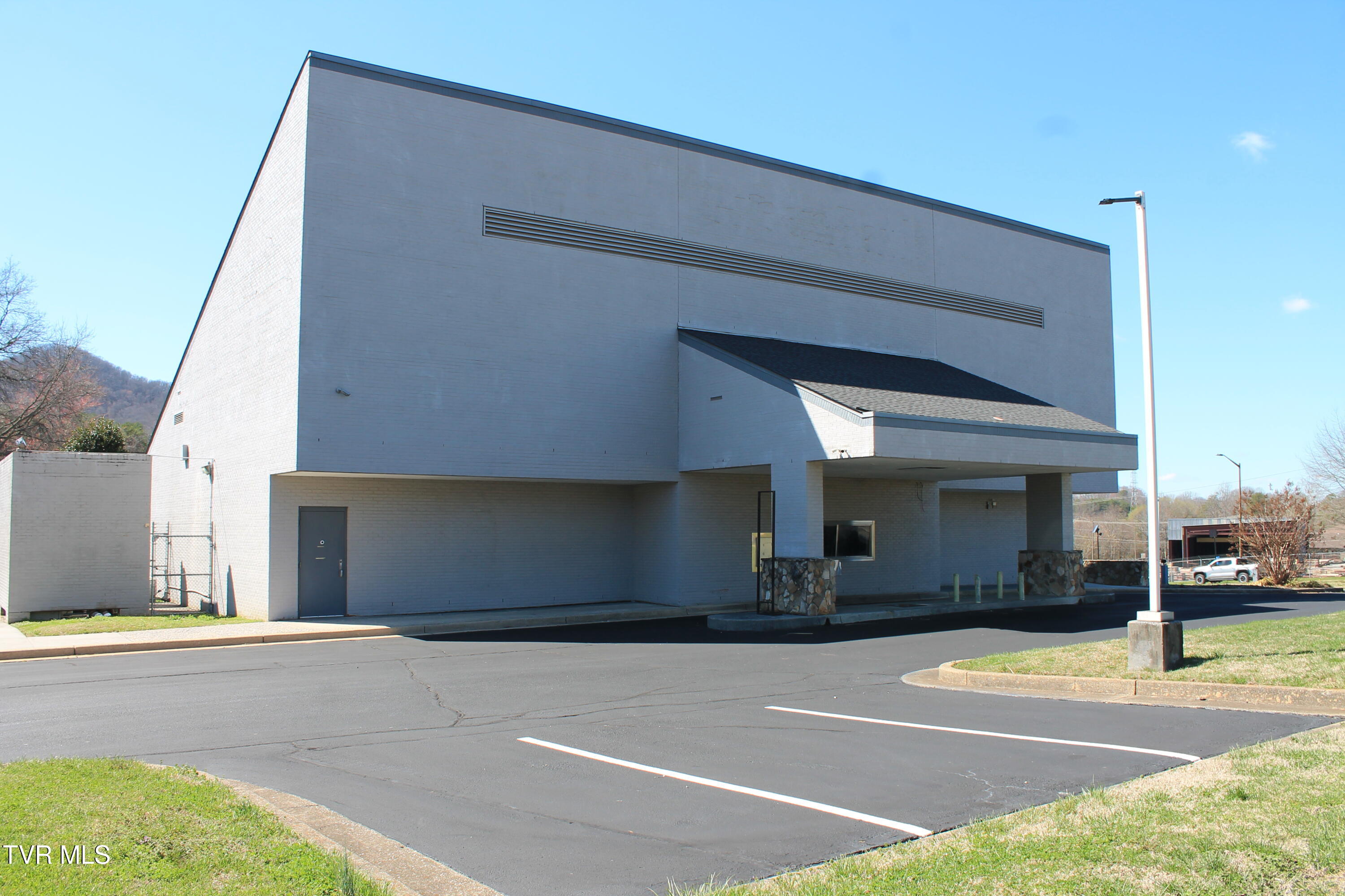 2710 South Roan Street