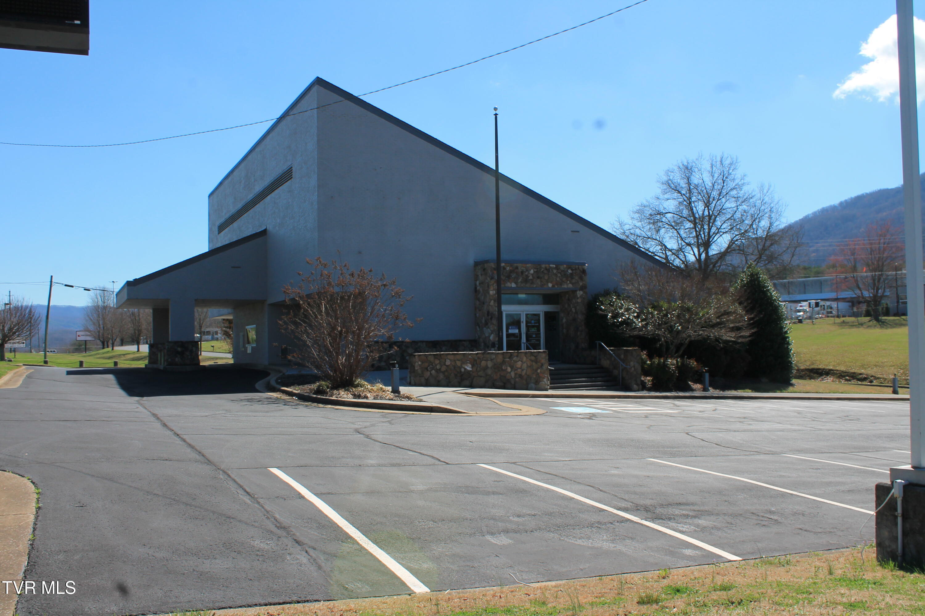 2710 South Roan Street