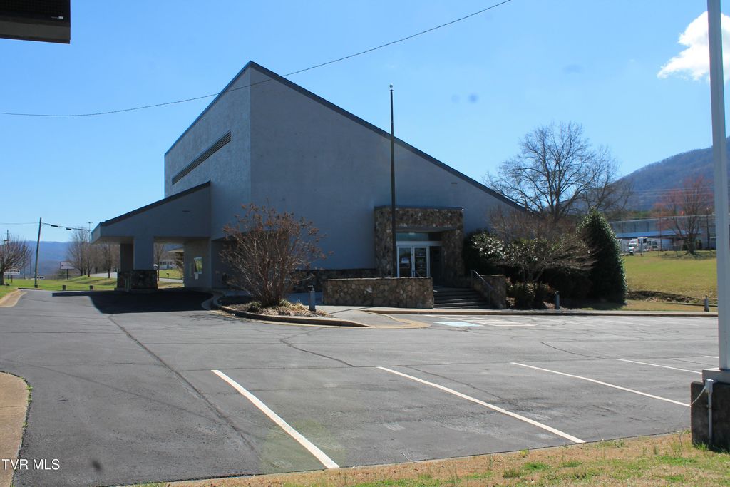 Photo of 2710 Roan Street, Johnson City, TN 37601 (MLS # 9992429)