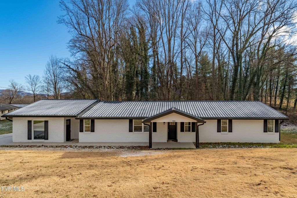 Photo of 104 Pritchard Drive, Jonesborough, TN 37659 (MLS # 9989700)