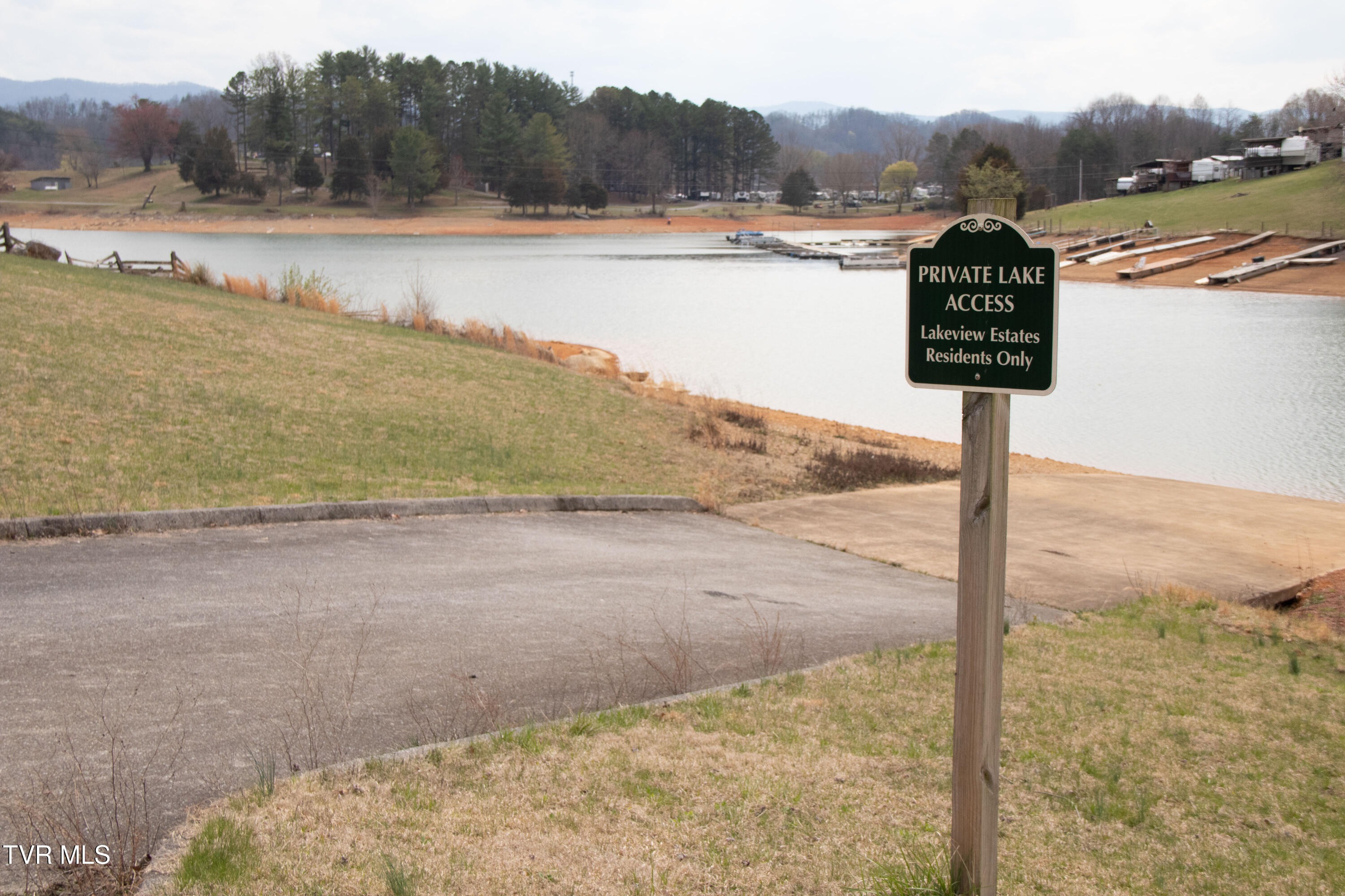 210 Lakeview Estates Drive, Bristol, Tennessee image 42