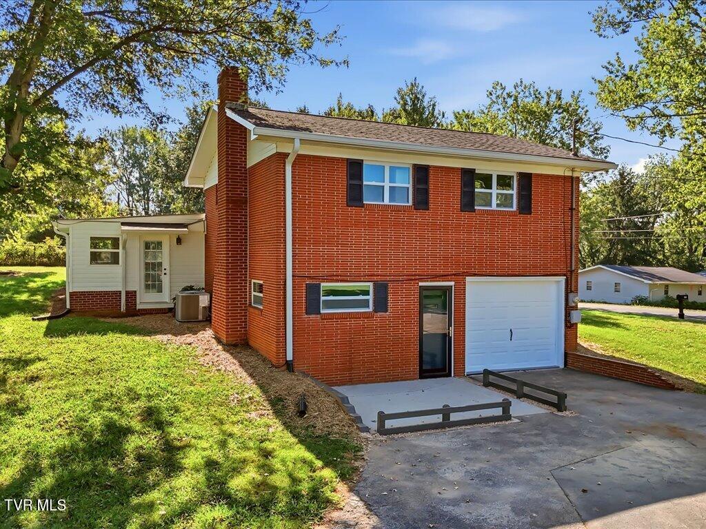 Photo of 3328 Sheila Circle, White Pine, TN 37890 (MLS # 10000496)