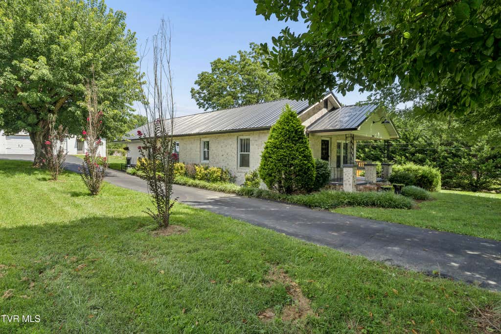 Photo of 1703 Southwest Avenue, Johnson City, TN 37604 (MLS # 9999841)