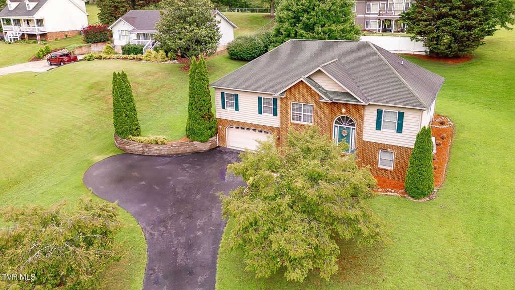 Photo of 1560 Rock Springs Road, Kingsport, TN 37664 (MLS # 9983782)