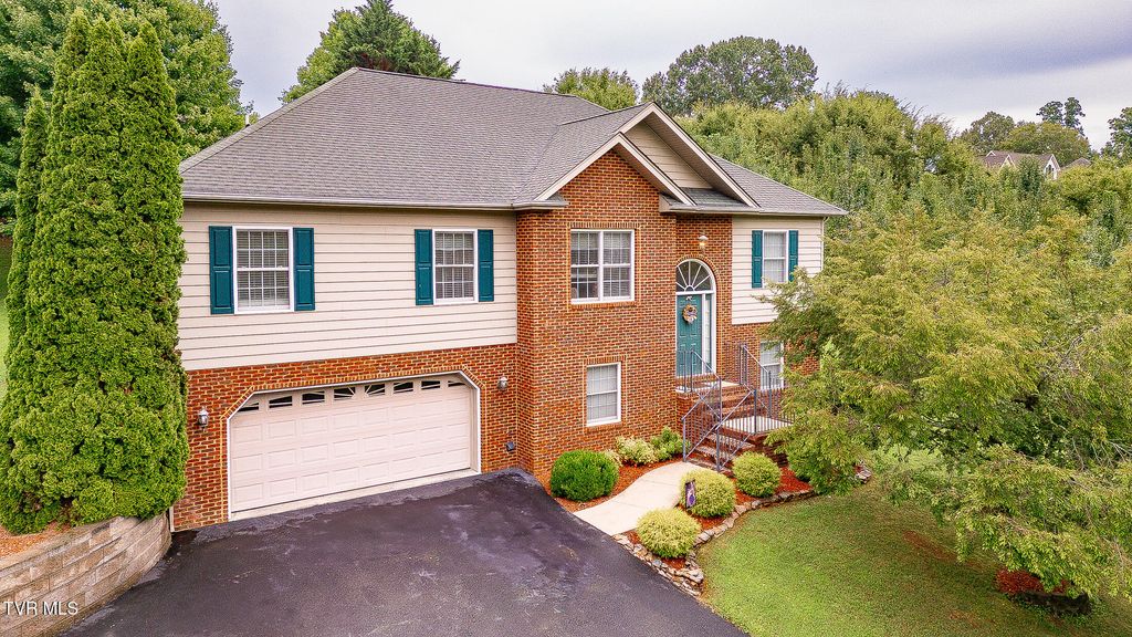 Photo of 1560 Rock Springs Road, Kingsport, TN 37664 (MLS # 9983782)