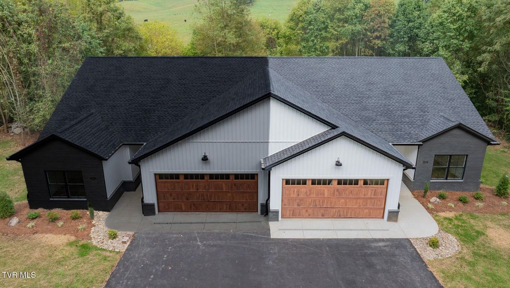 Photo of 1519 Carroll Creek Road, Johnson City, TN 37615 (MLS # 9988201)