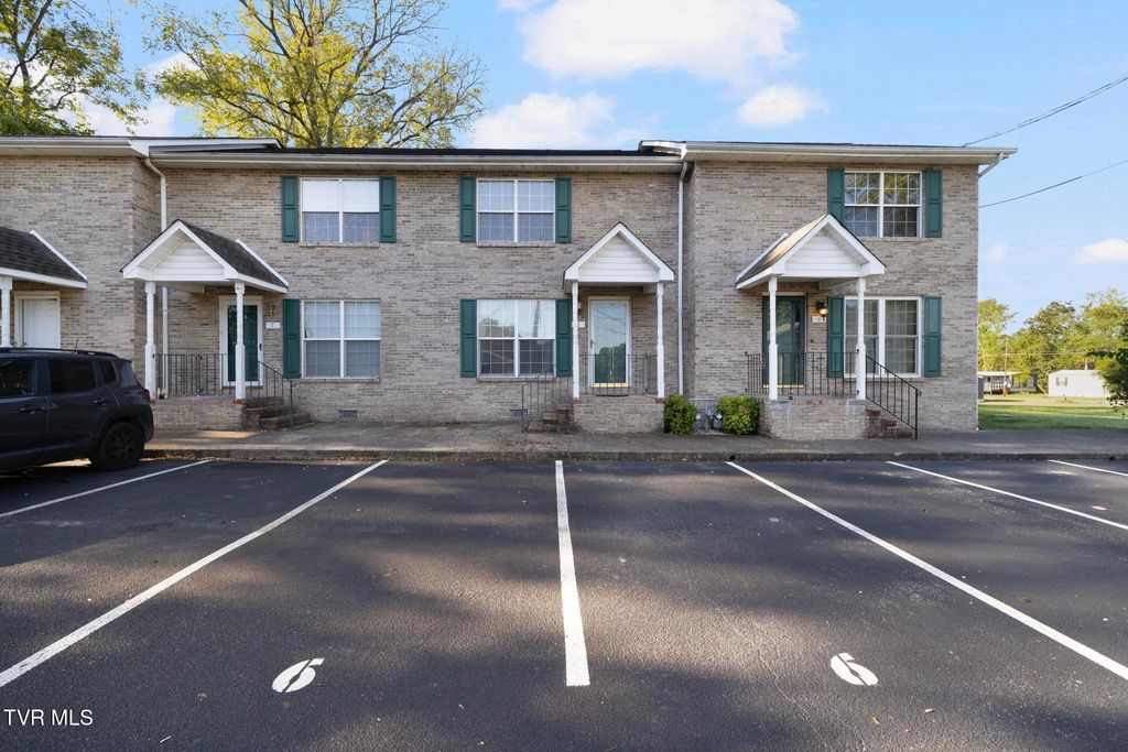 Photo of 3115 Walnut Street #6, Johnson City, TN 37604 (MLS # 9985797)