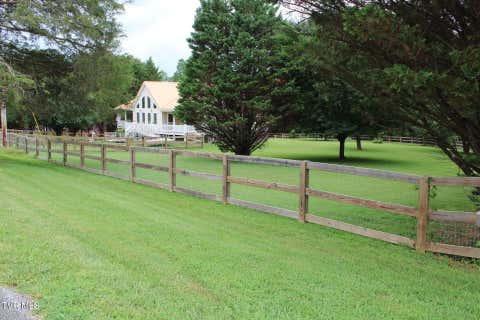 Photo of 370 Jennings Lane, Greeneville, TN 37743 (MLS # 9998577)