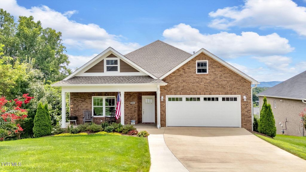 Photo of 318 English Ivy Trail, Jonesborough, TN 37659 (MLS # 9984197)