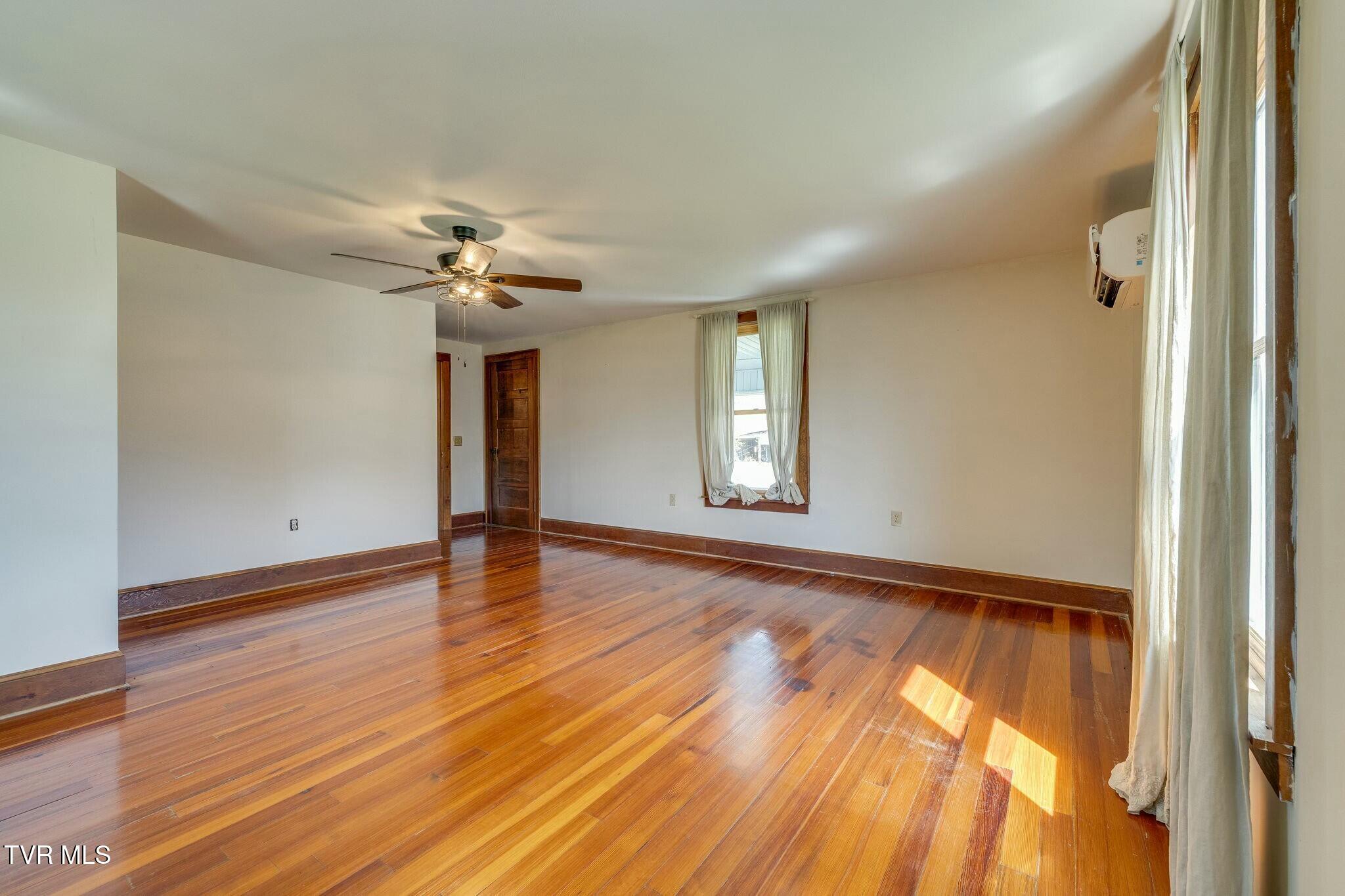 15687 Barnrock Road, Mendota, Virginia image 48