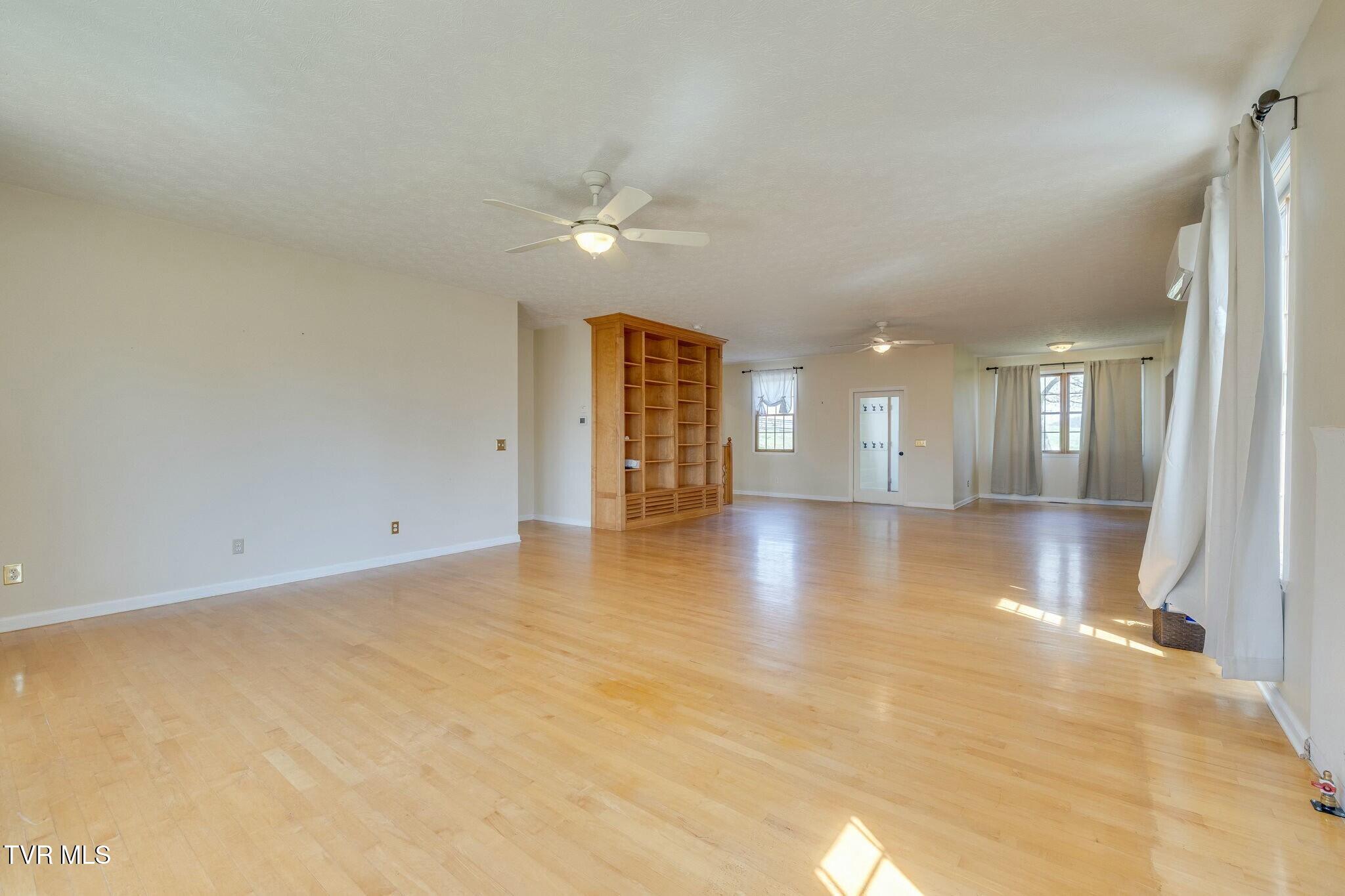15687 Barnrock Road, Mendota, Virginia image 14