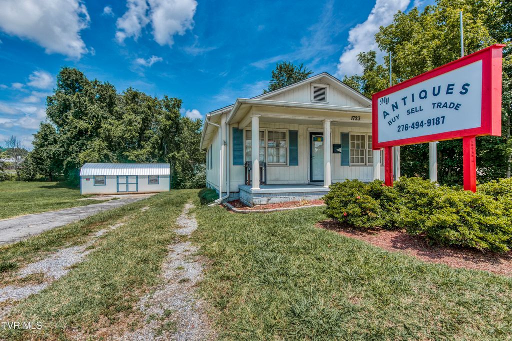 Photo of 1723 Euclid Ave Avenue, Bristol, VA 24201 (MLS # 9983179)