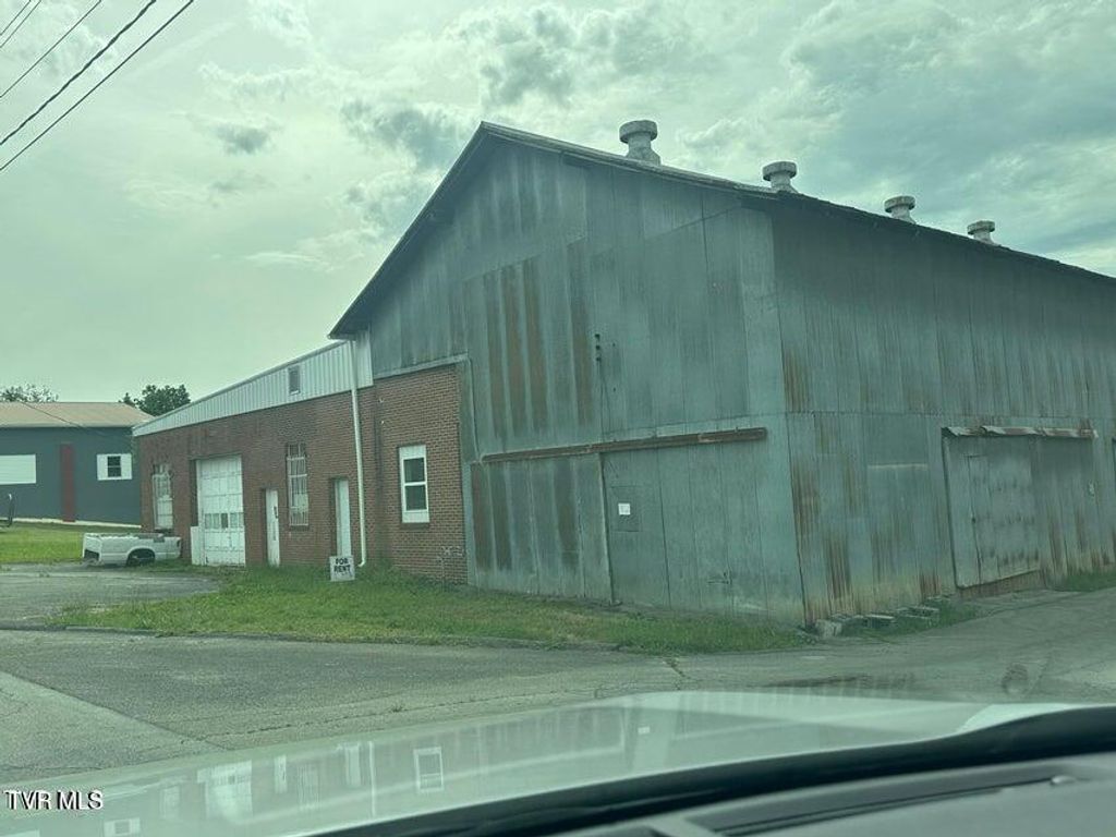 Photo of 902 Jefferson Street, Greeneville, TN 37745 (MLS # 9994149)