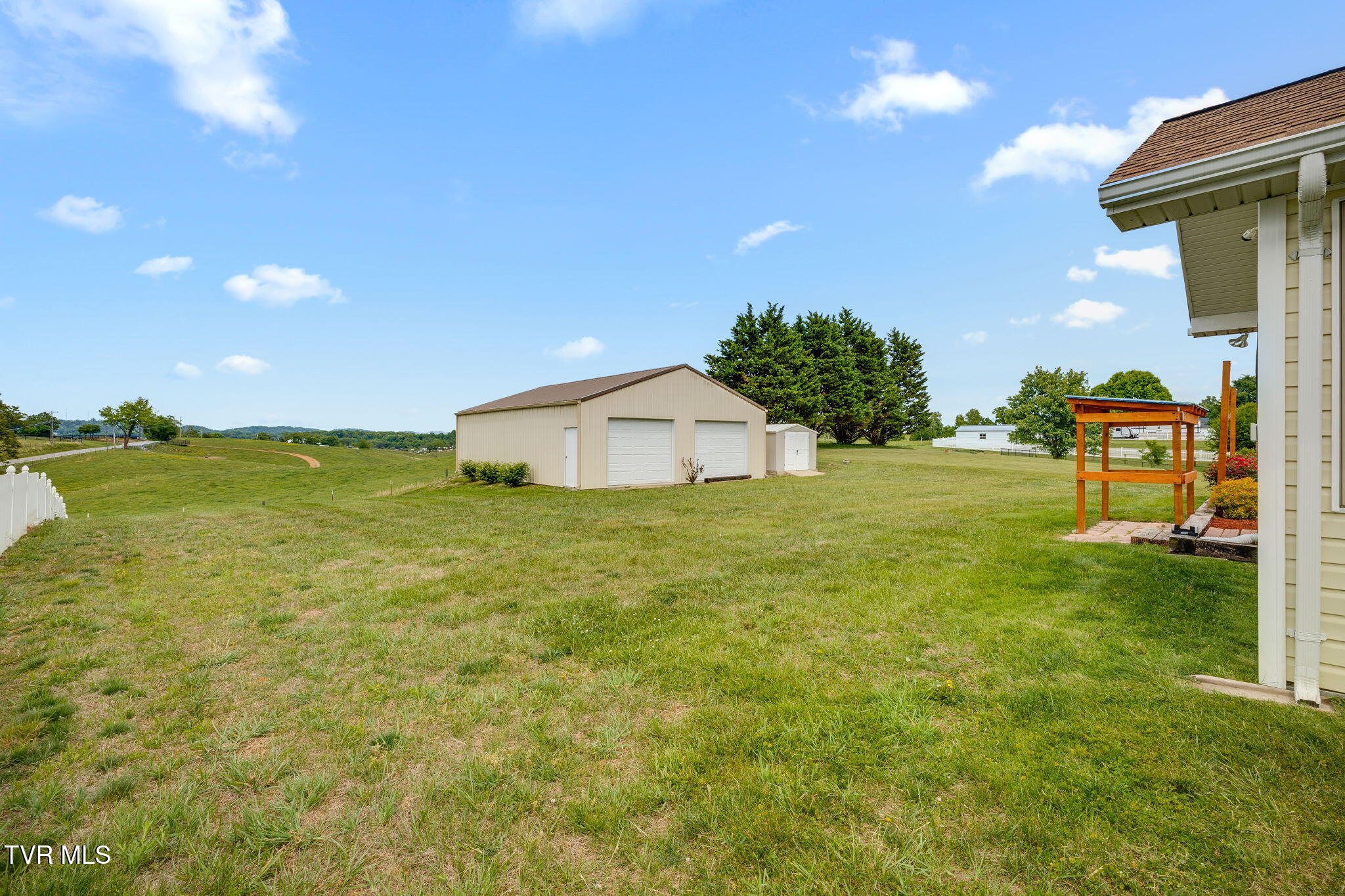 115 Spider Barnes Road