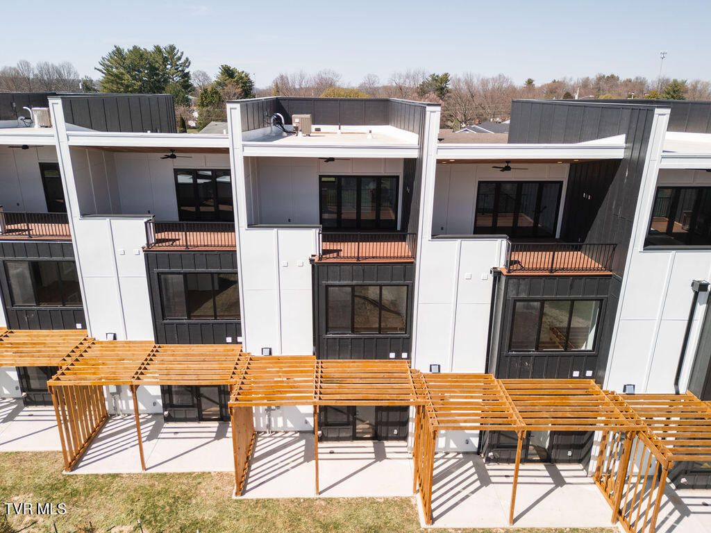 Photo of 1533 Pactolas Road #104, Johnson City, TN 37604 (MLS # 9993201)