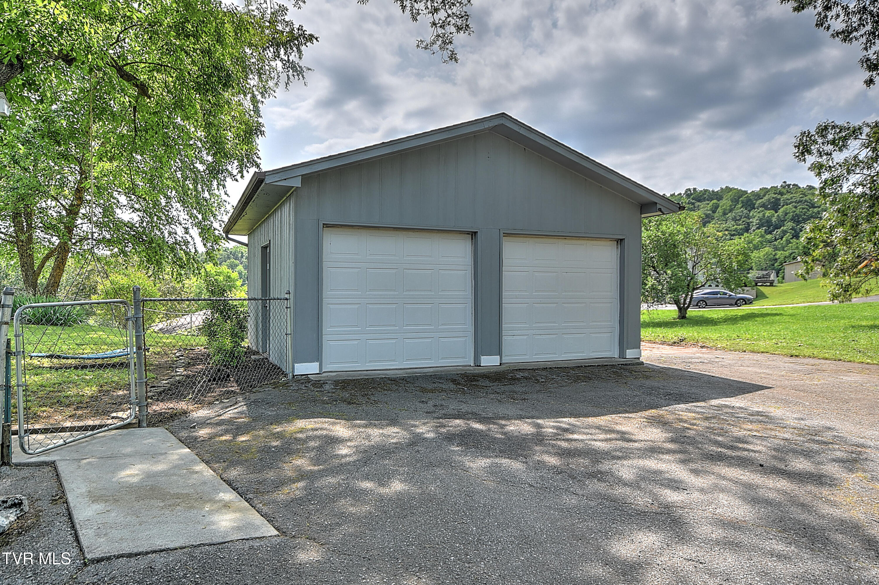 271 Whispering Woods Drive, Bluff City, Tennessee image 45