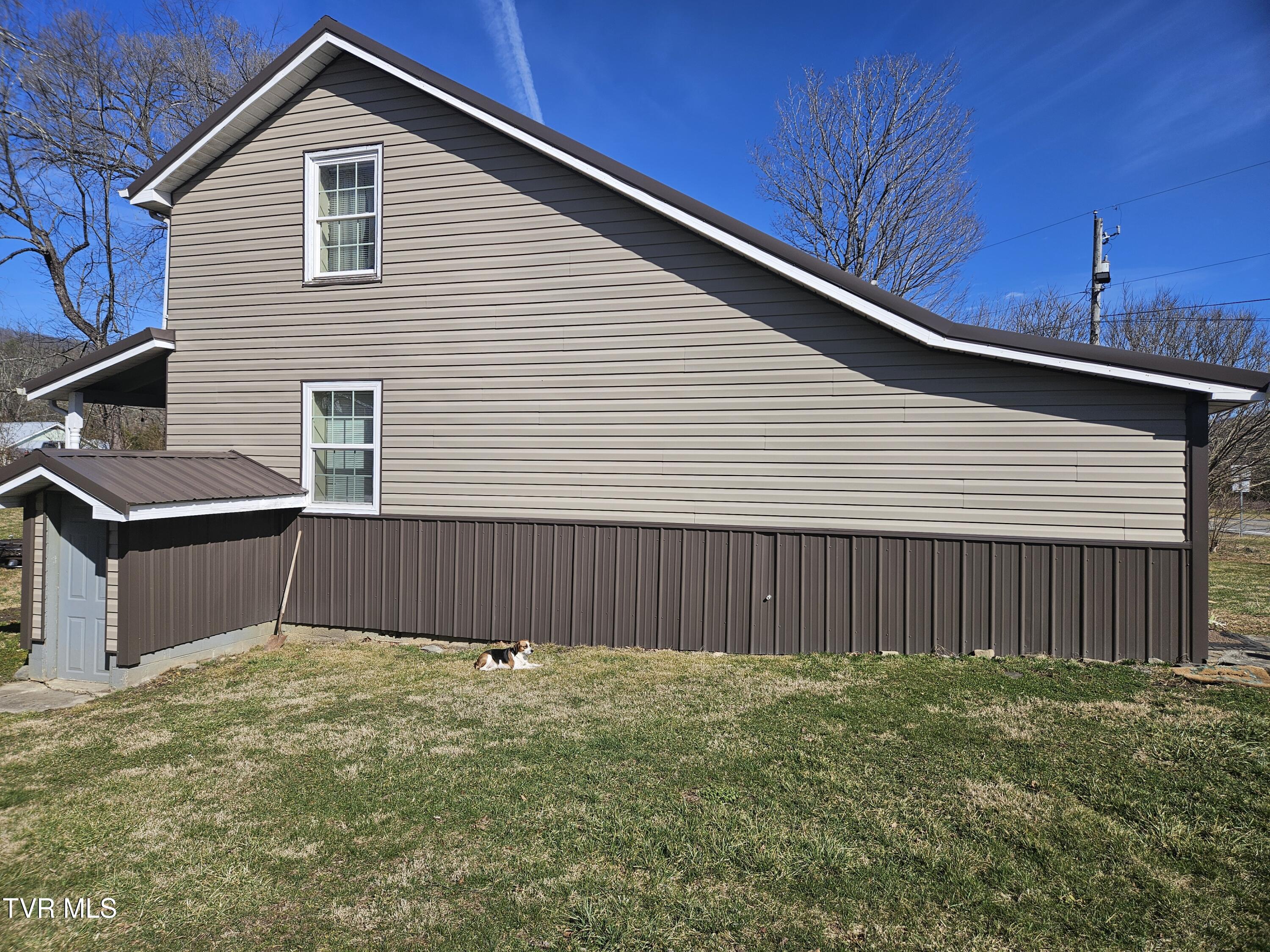 1031 Dryden Loop, Dryden, Virginia image 2