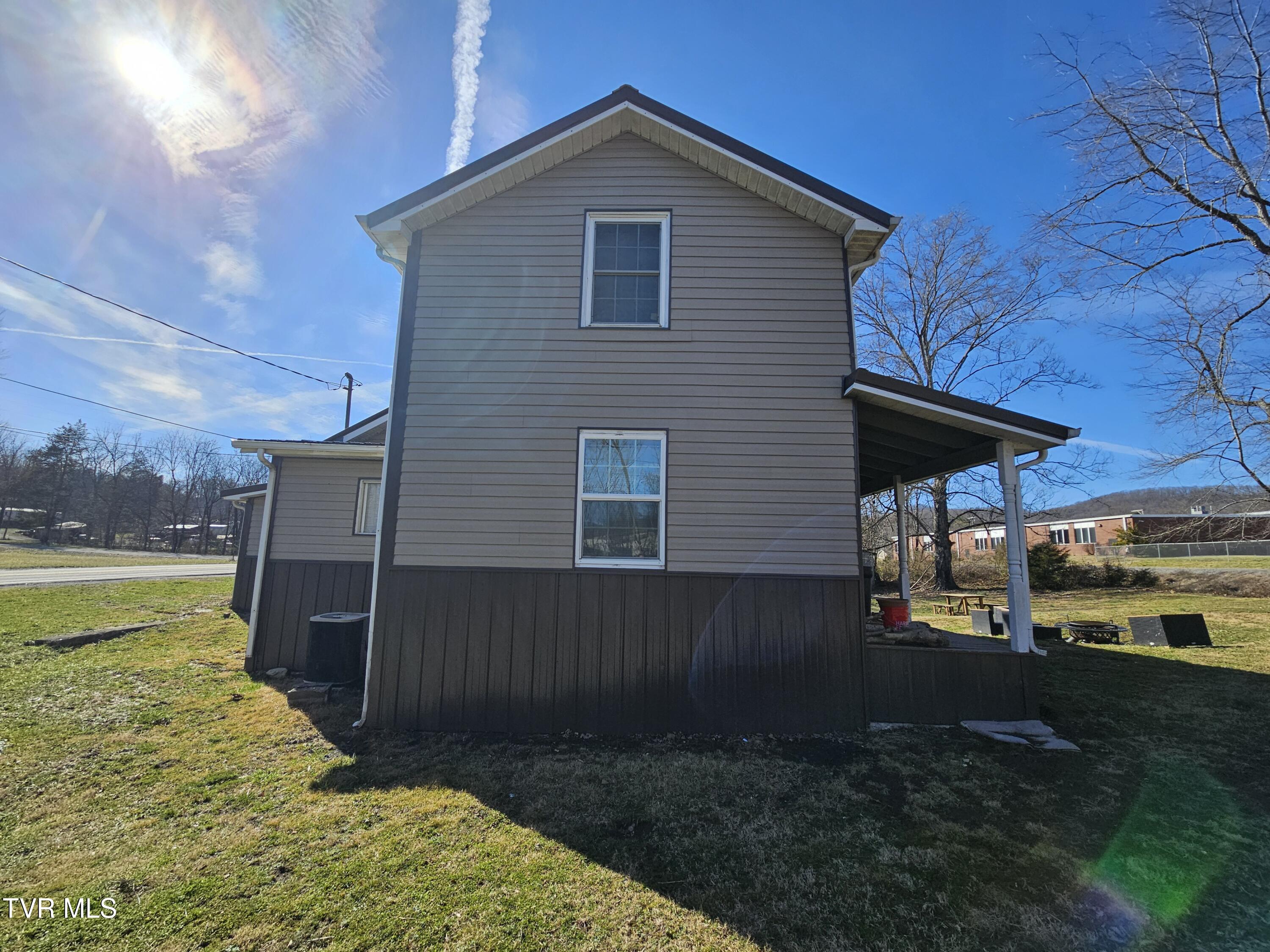 1031 Dryden Loop, Dryden, Virginia image 3