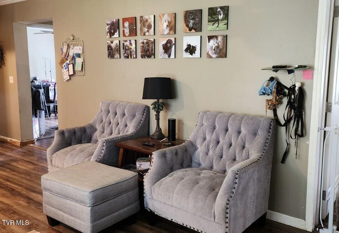 Elizabethton, Tennessee 37643, United States, 3 Bedrooms Bedrooms, ,2 BathroomsBathrooms,Residential,Pending,57861