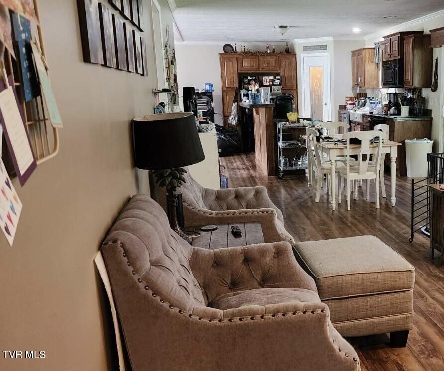 Elizabethton, Tennessee 37643, United States, 3 Bedrooms Bedrooms, ,2 BathroomsBathrooms,Residential,Pending,57861