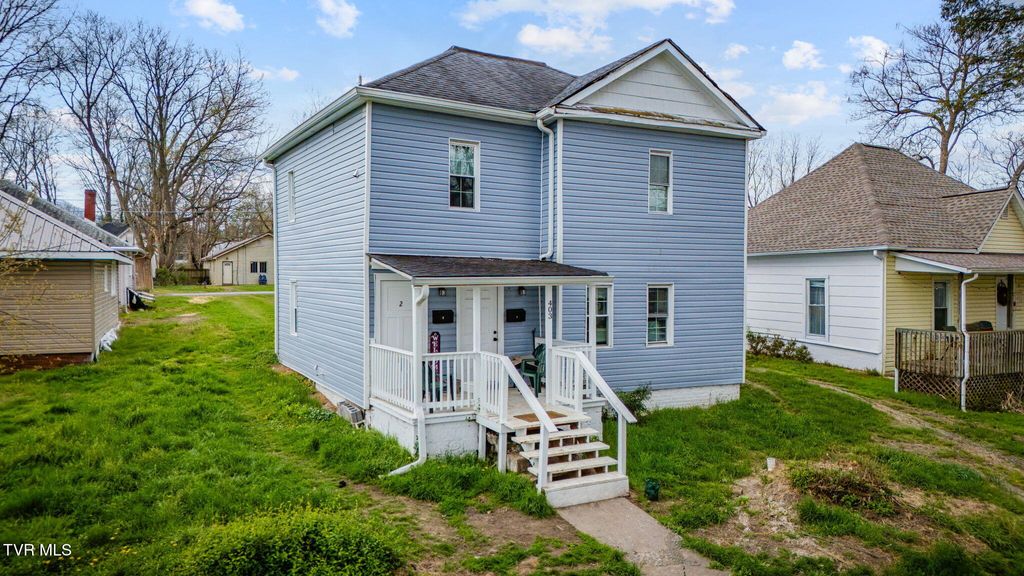 Photo of 403 Wilson Avenue, Johnson City, TN 37604 (MLS # 9993176)