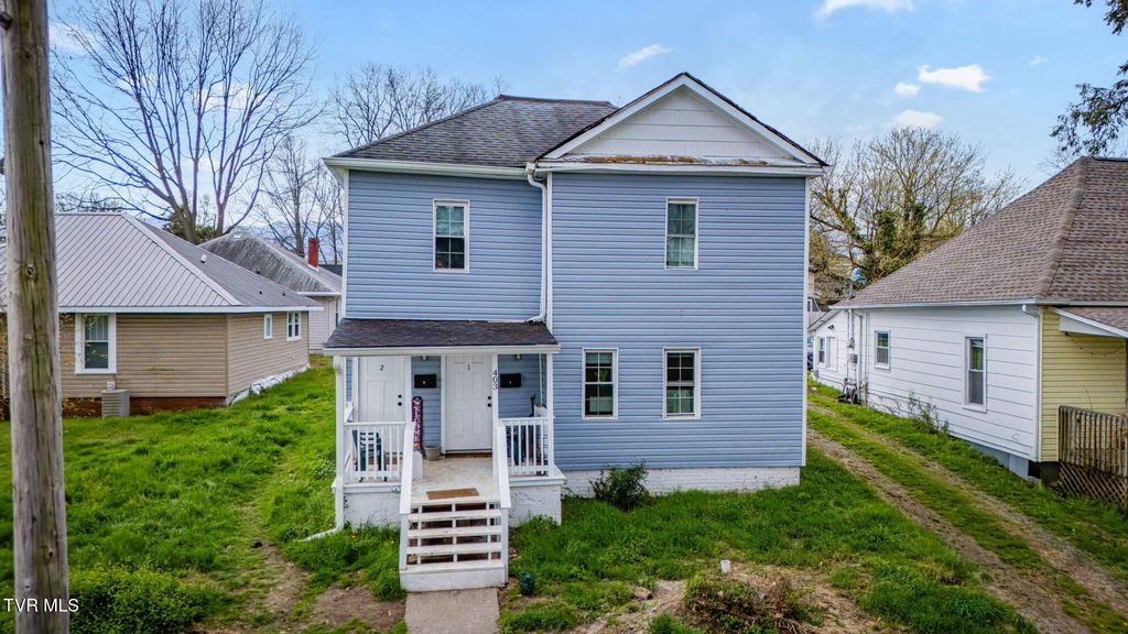 Photo of 403 Wilson Avenue, Johnson City, TN 37604 (MLS # 9993176)