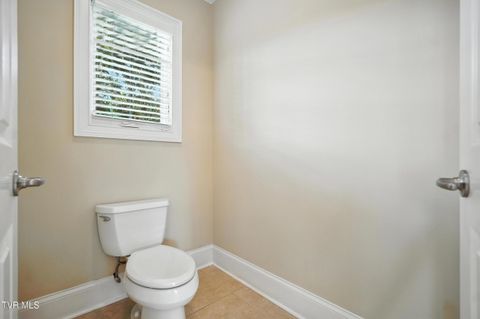 Tiny photo for 125 Golf Ridge Drive, Kingsport, TN 37664 (MLS # 9983918)