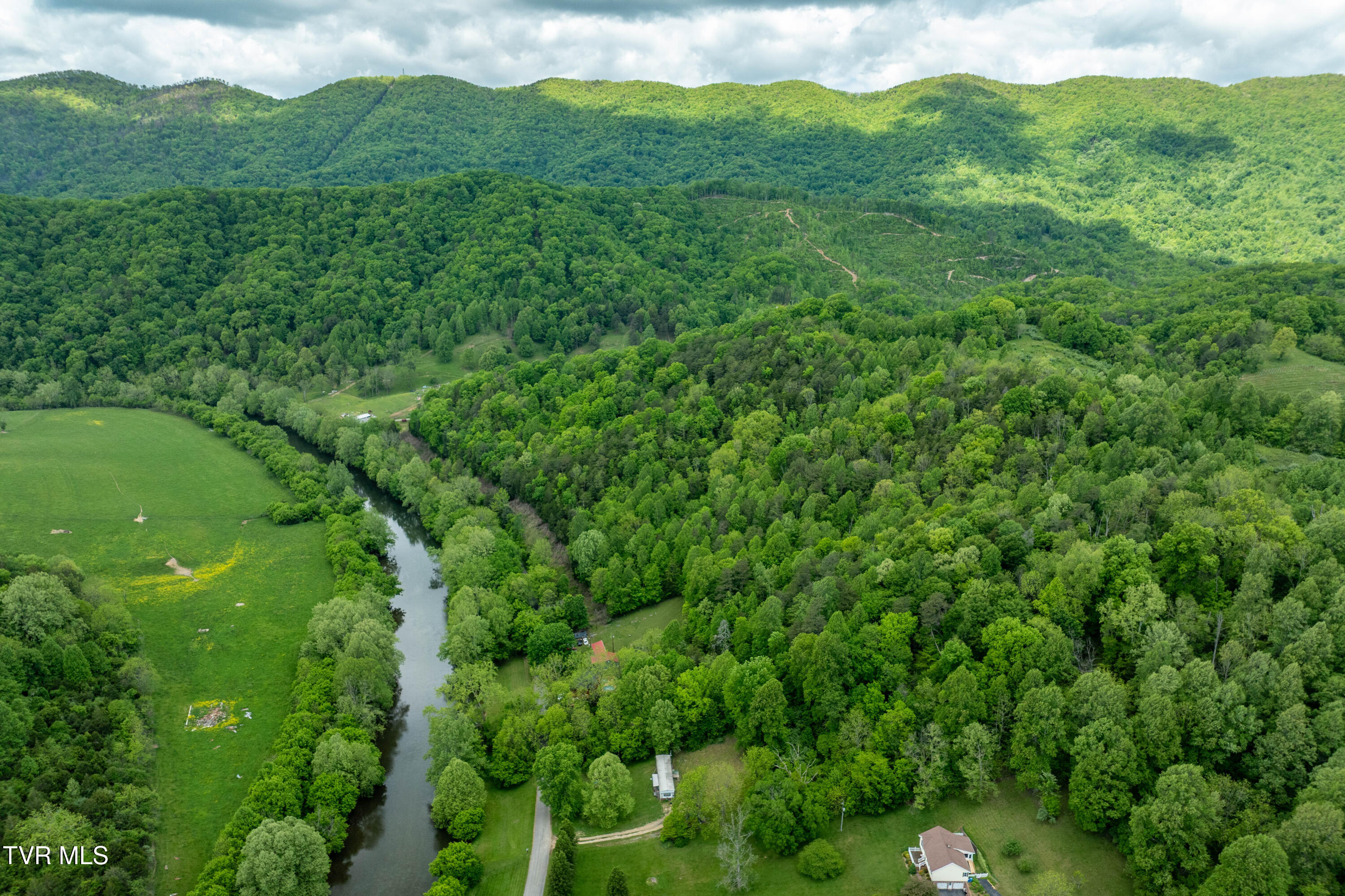 4383 Swinging Bridge Road Road, Mendota, Virginia image 6