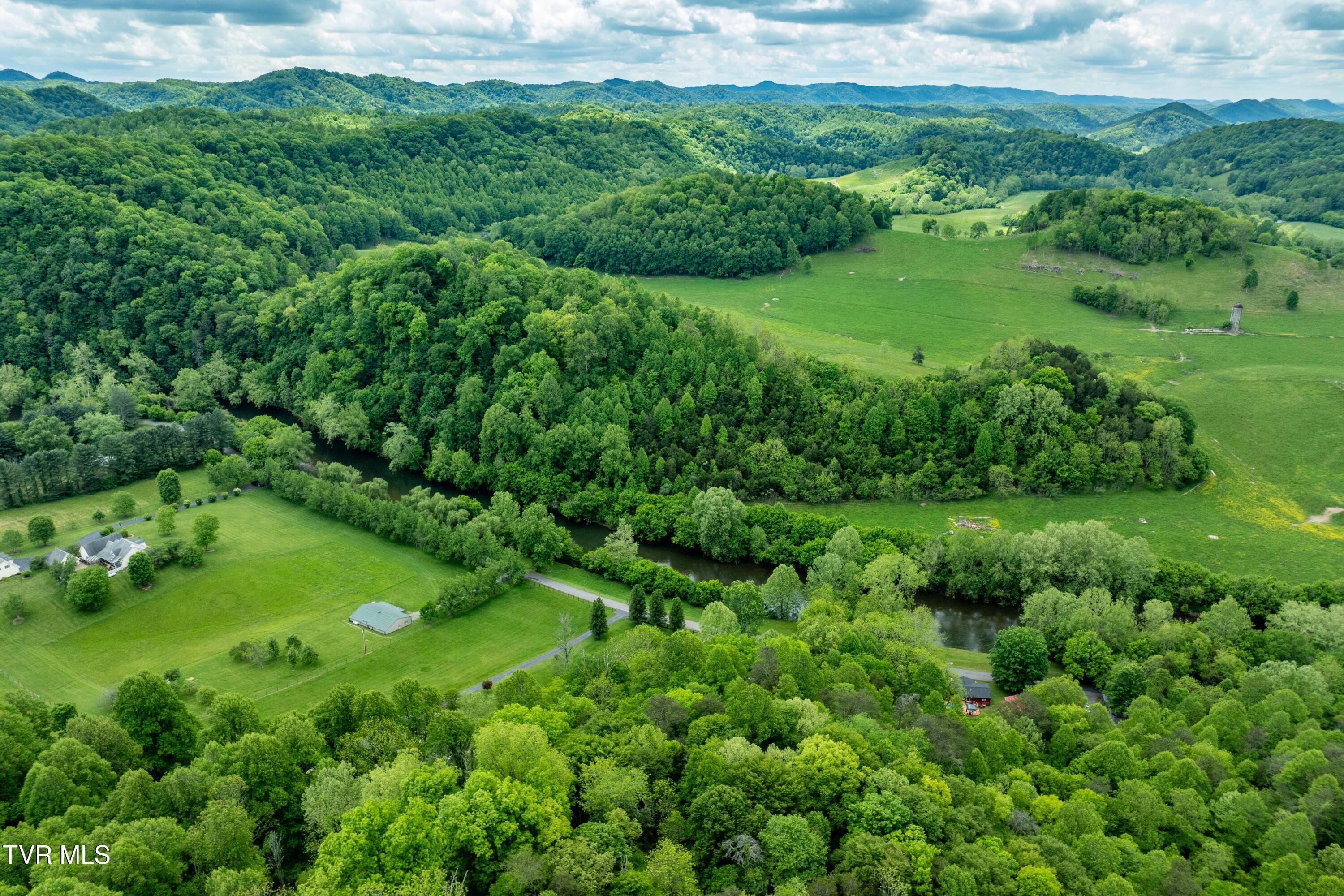4383 Swinging Bridge Road Road, Mendota, Virginia image 10