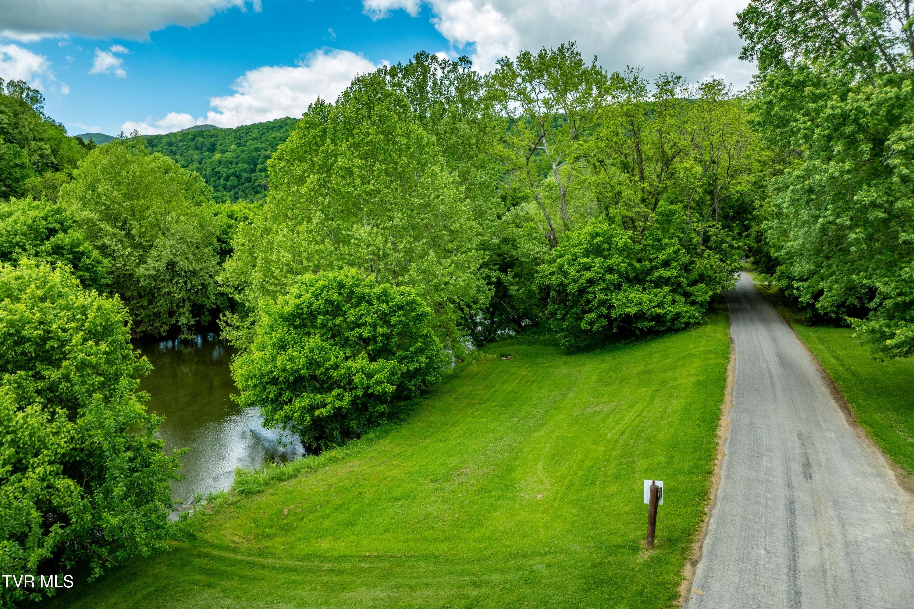 4383 Swinging Bridge Road Road, Mendota, Virginia image 15