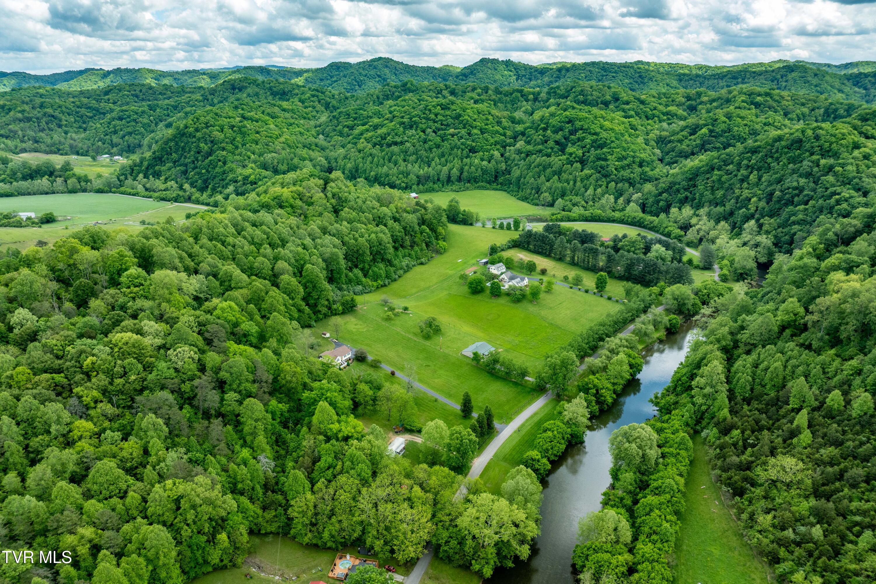 4383 Swinging Bridge Road Road, Mendota, Virginia image 12