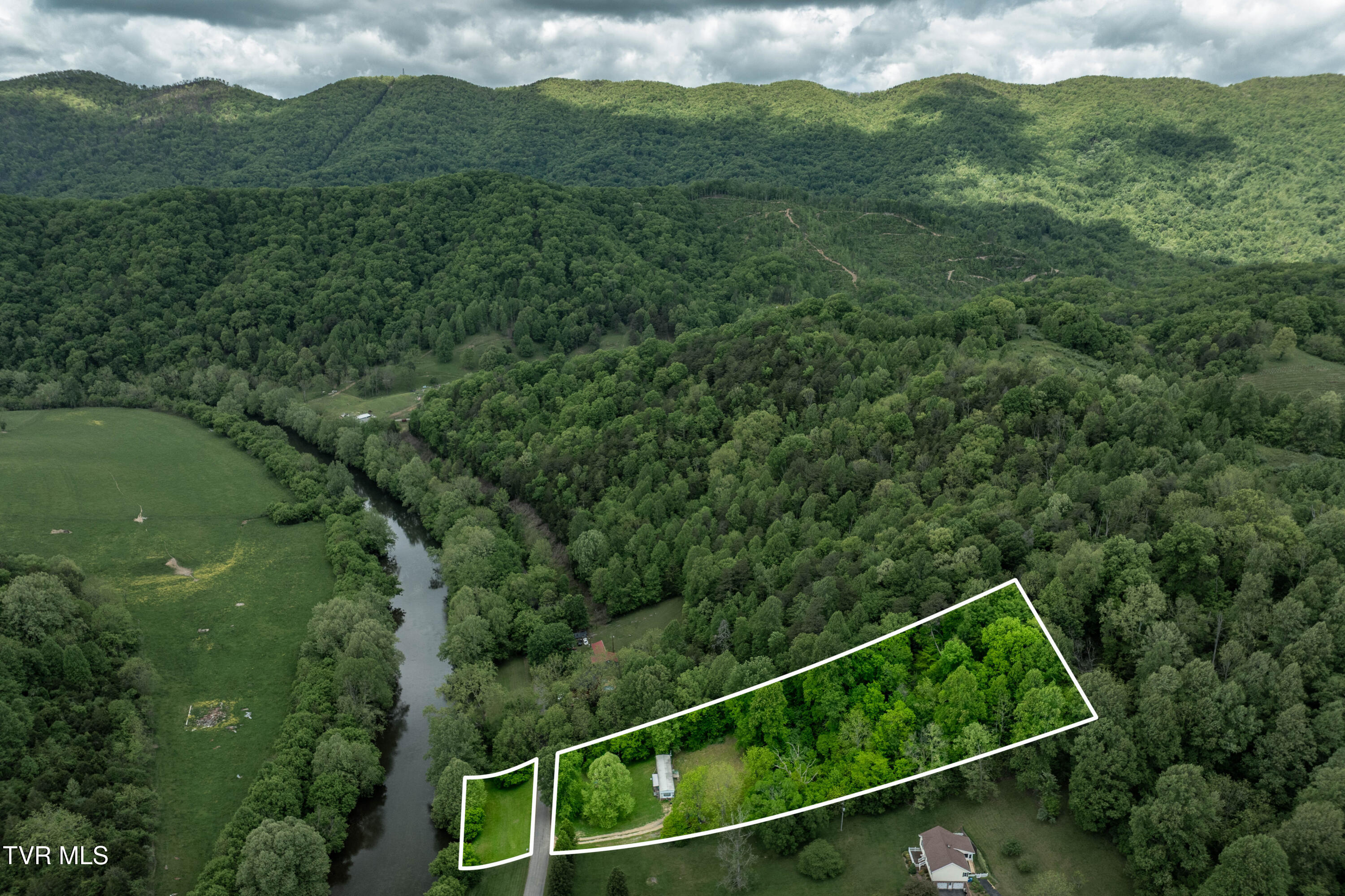 4383 Swinging Bridge Road Road, Mendota, Virginia image 2