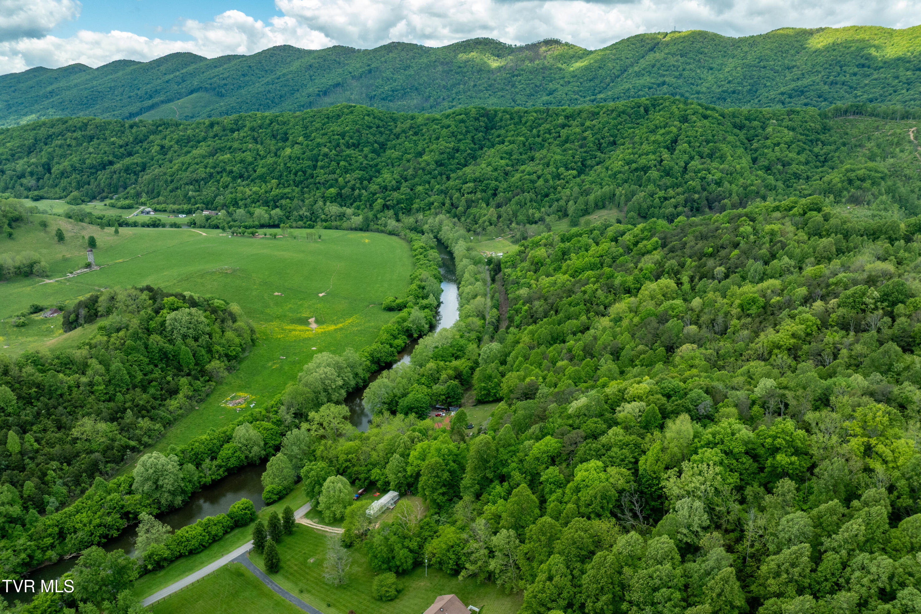 4383 Swinging Bridge Road Road, Mendota, Virginia image 8