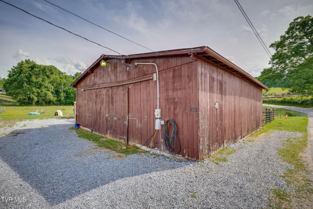Photo of 102 Fellers Road, Chuckey, TN 37641 (MLS # 9996217)