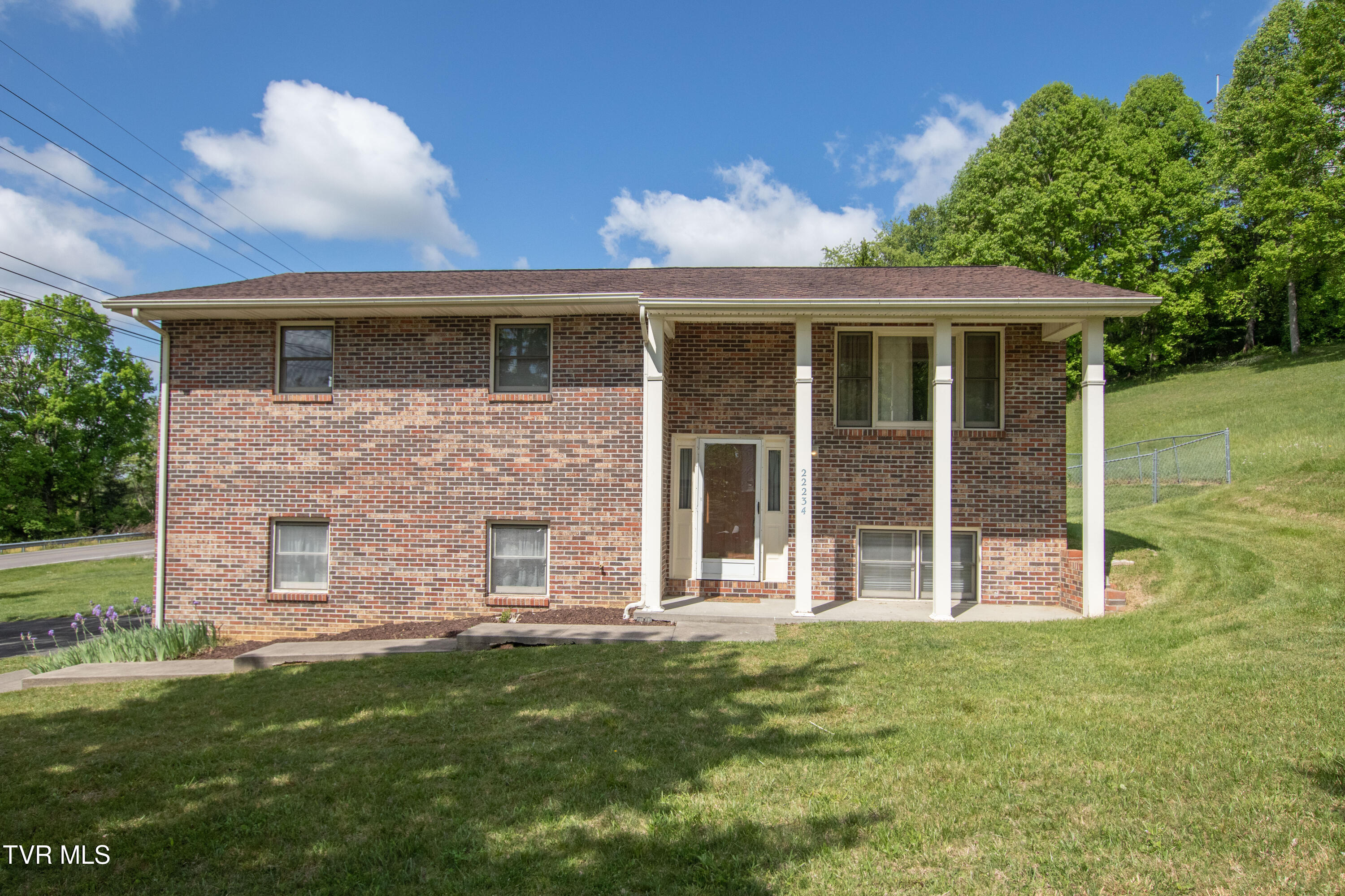 22234 Pinebrook Drive