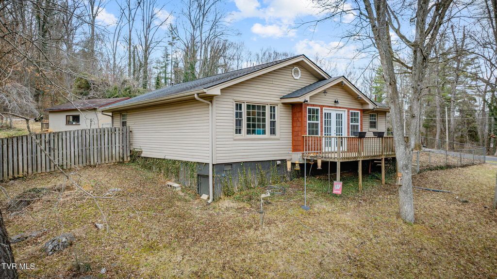 Photo of 505 Evergreen Road, Kingsport, TN 37663 (MLS # 9989557)