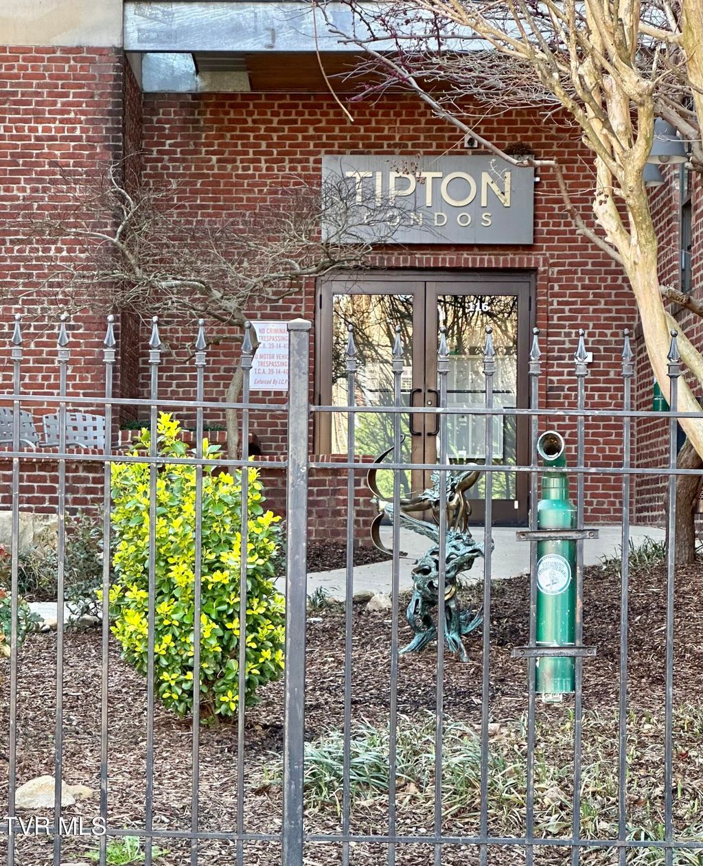 Photo of 116 Tipton Street #Apt 304, Johnson City, TN 37604 (MLS # 9992340)