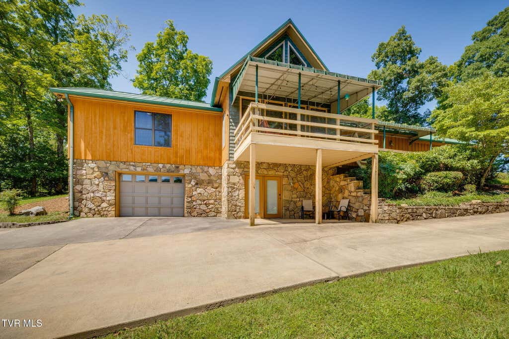 Photo of 117 Wildwood Point, Unicoi, TN 37692 (MLS # 9999341)