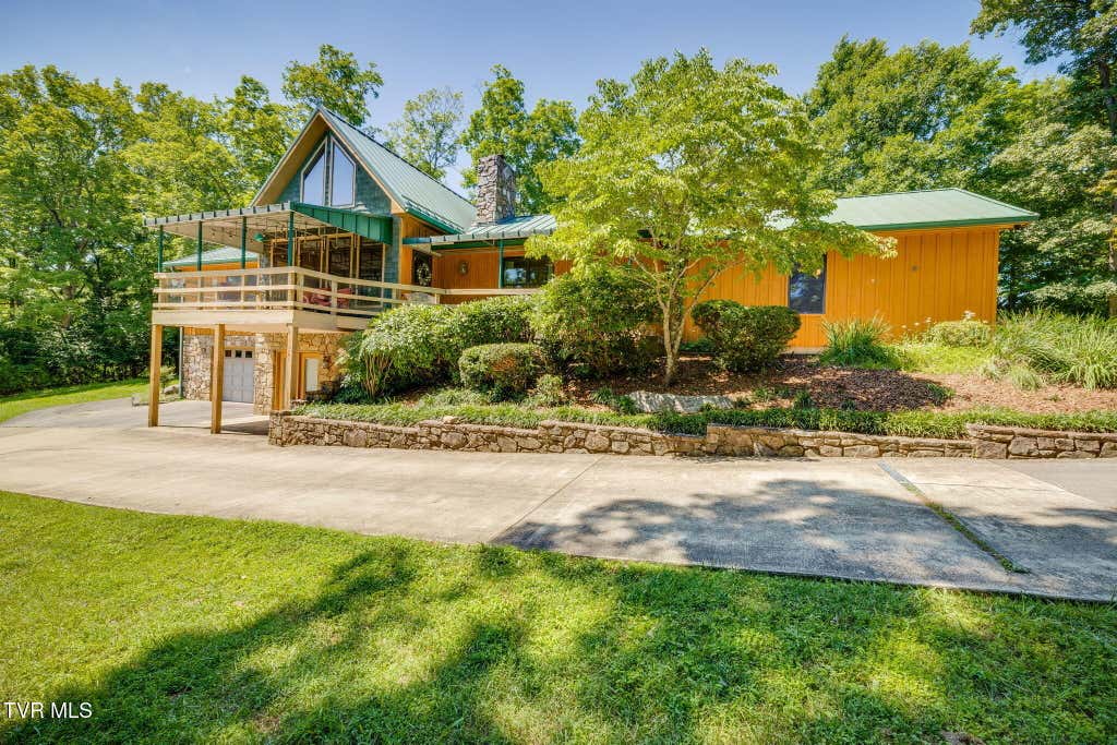 Photo of 117 Wildwood Point, Unicoi, TN 37692 (MLS # 9999341)