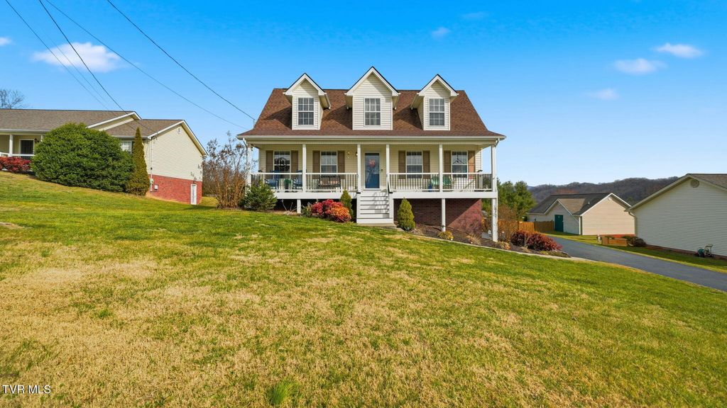 Photo of 304 Caden Way, Piney Flats, TN 37686 (MLS # 9989946)