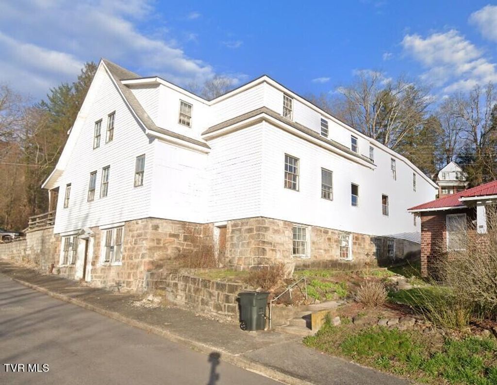 Photo of 730 Virginia Avenue, Norton, VA 24273 (MLS # 9980805)