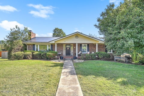Homes For Sale - 110 Dover Lane<br/> Bristol, TN 37620