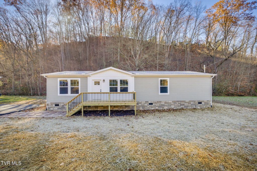 Photo of 864 Bell Ridge Road, Kingsport, TN 37660 (MLS # 9988530)