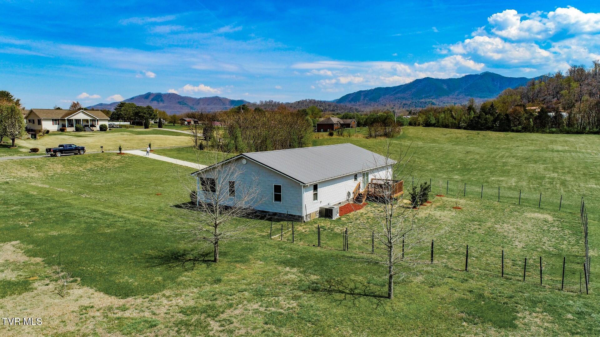 233 Scenic Dr, Newport, Tennessee image 6